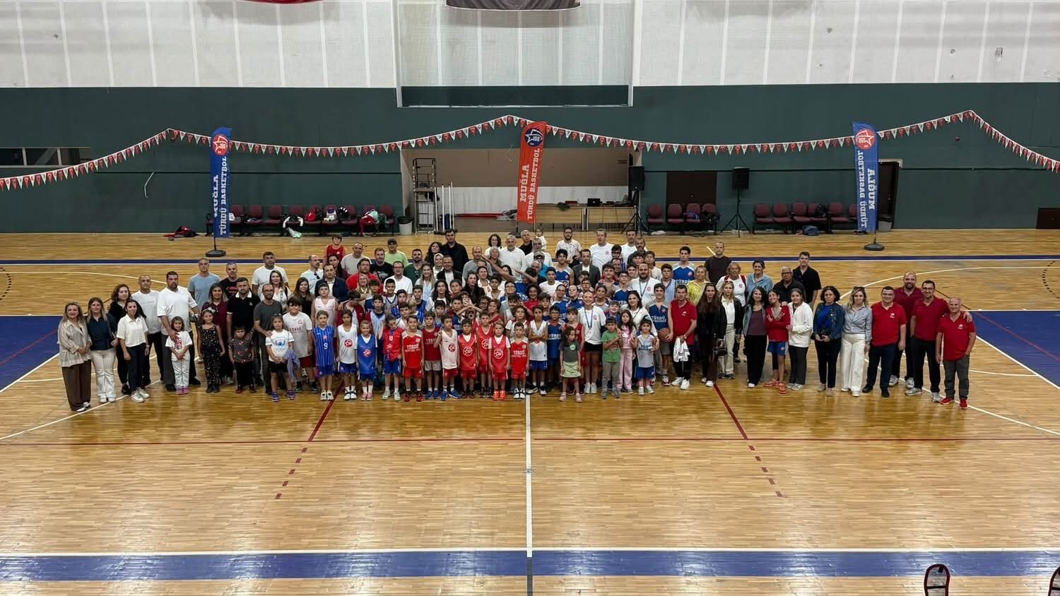 Türdü Basketbol Kulübü yeni sezona 280 sporcuyla başladı