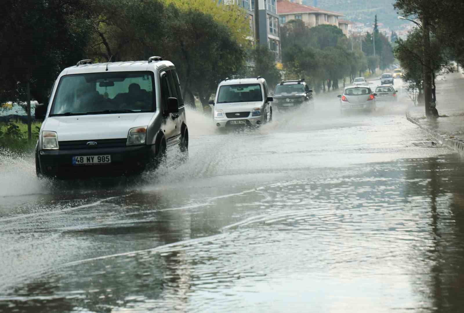 Ege’de hava ilçeden ilçeye değişecek: Muğla’da sağanak bekleniyor
