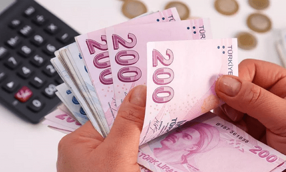 Milyonlarca çalışanın gözü asgari ücret hesaplamalarına çevrildi: İşte yeni asgari ücretten ilk ipucu
