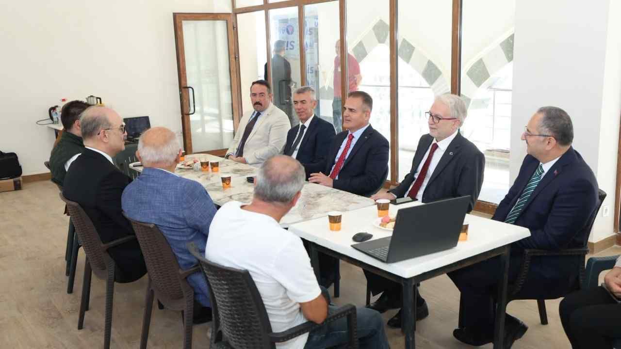 Bakan Yardımcısı Çam, Bodrum’daki Külliye Inşaatını Inceledi (2)