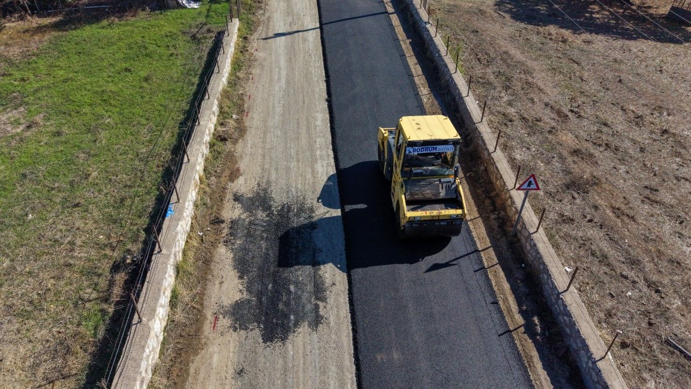 Bodrum’un Beş Mahallesinde Üstyapı Çalışmaları Sürüyor (6)