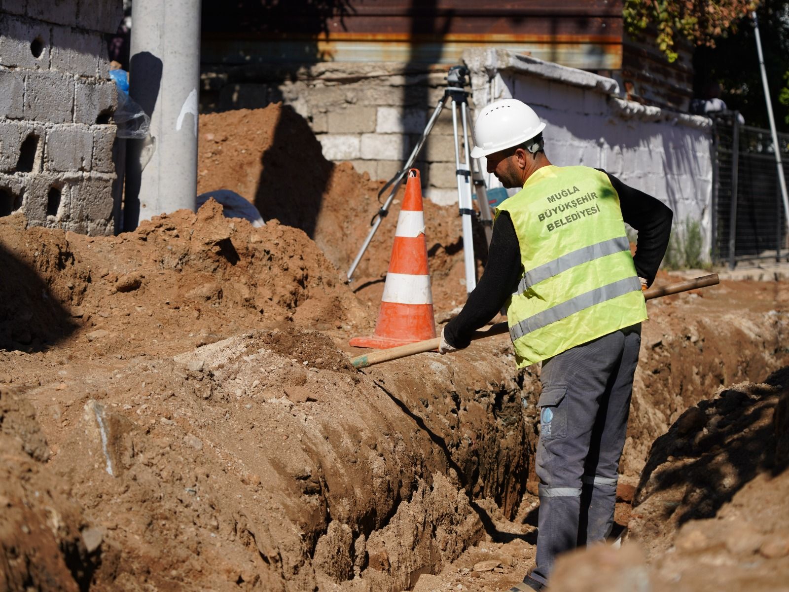 Küçükdibekdere’ye 3 Bin Metrelik Kanalizasyon Hattı (3)