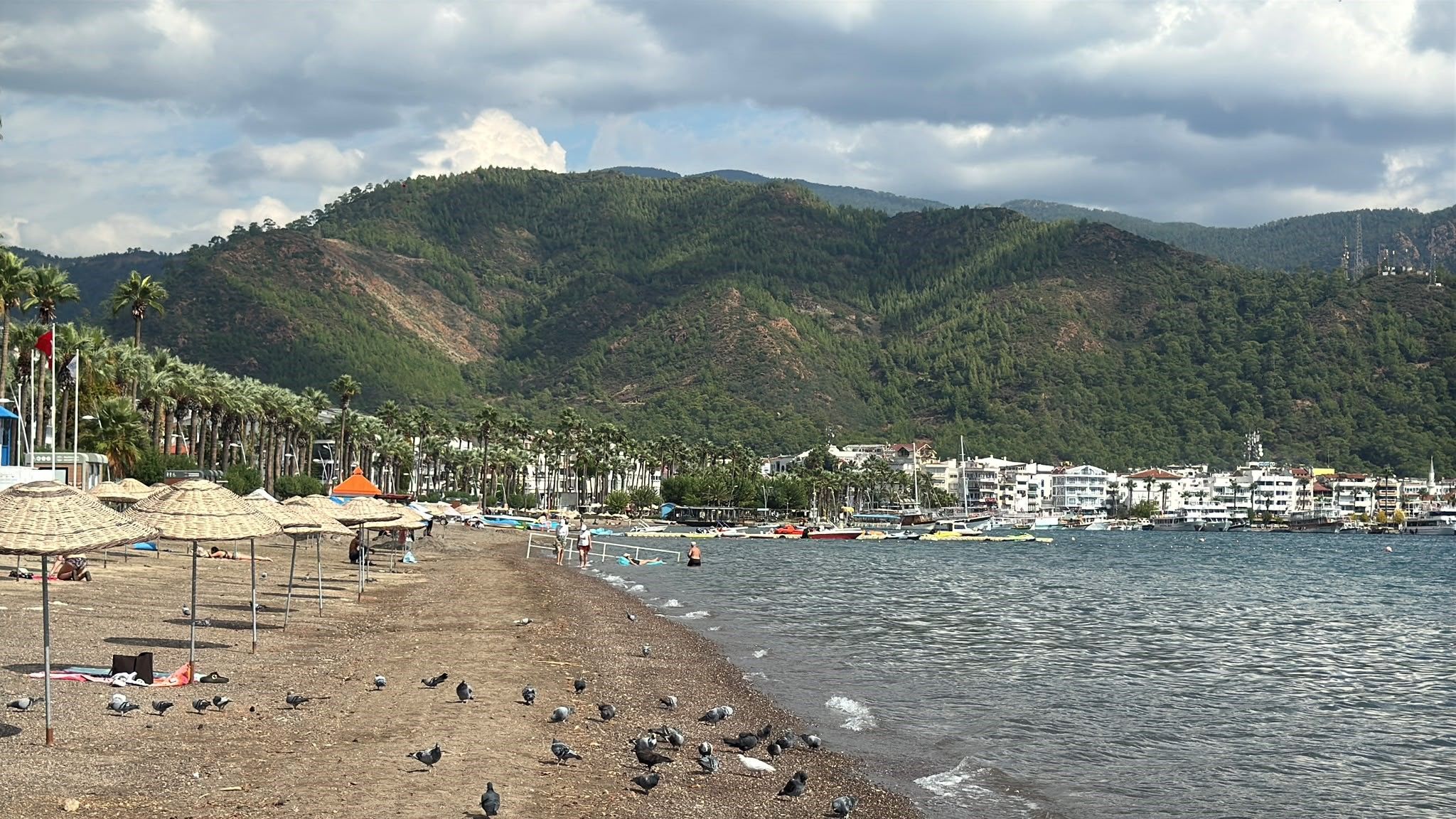 Marmaris’te Ekim Ortasında Deniz Keyfi Sürüyor (1)