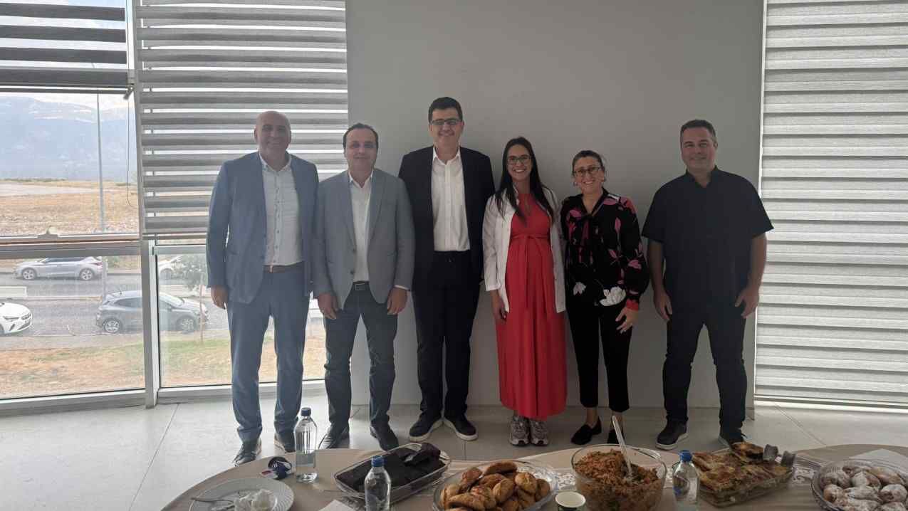 Muğla’da Ilk Yan Dal Asistanı Nefroloji Uzmanı Oldu (1)
