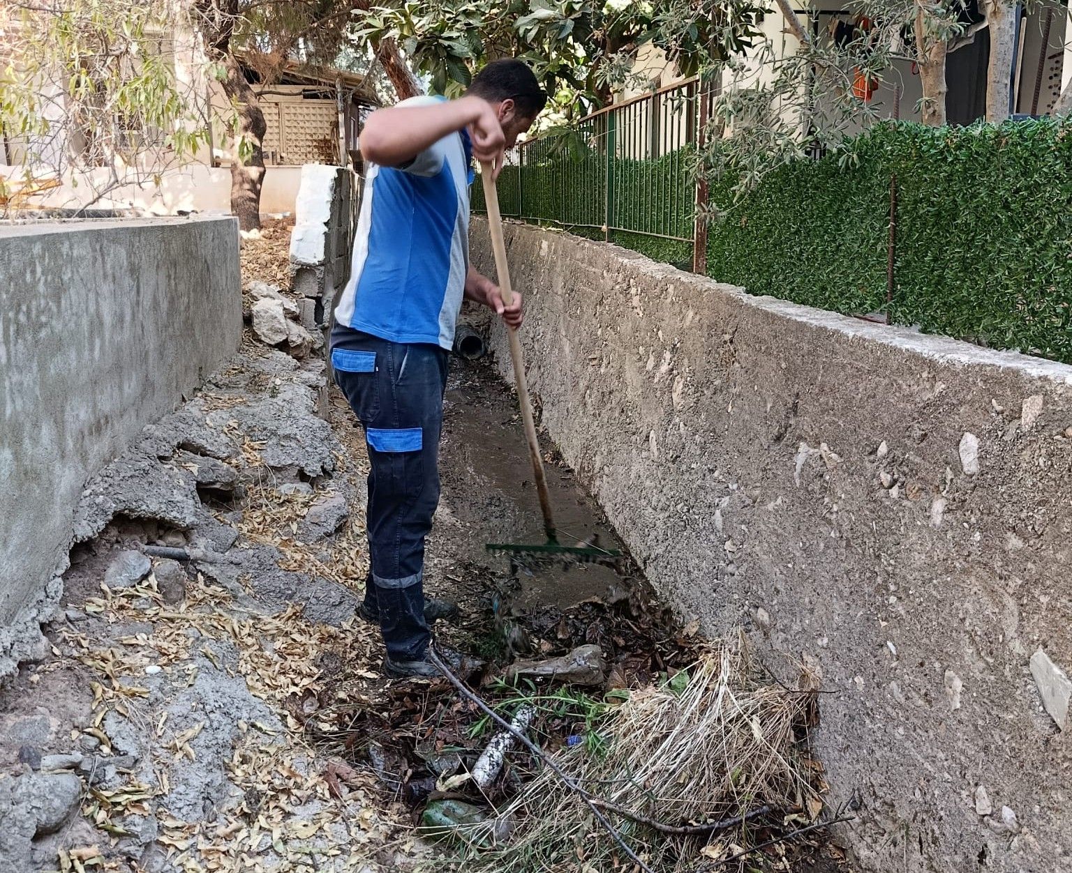 Datça’da Sağanak Öncesi Önlem Ekipler Sahaya Indi (2)