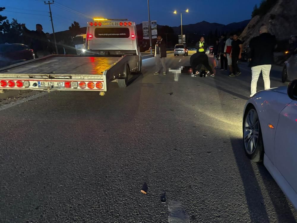 Bodrum’da Motosikletin Çarptığı Yaya Hayatını Kaybetti (1)