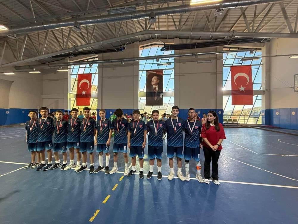 Muğla’da Cumhuriyet Kupası’nda 9 Hokey Takımı Mücadele Etti (2)