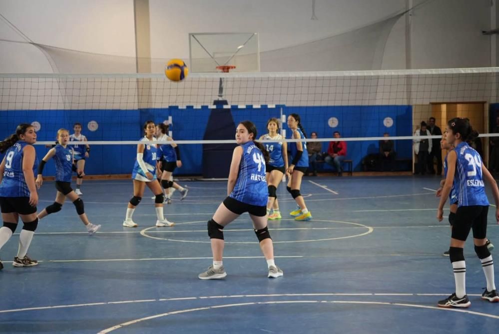 Menteşe’de Cumhuriyet’in 103’Üncü Yılına Voleybol Turnuvası (3)