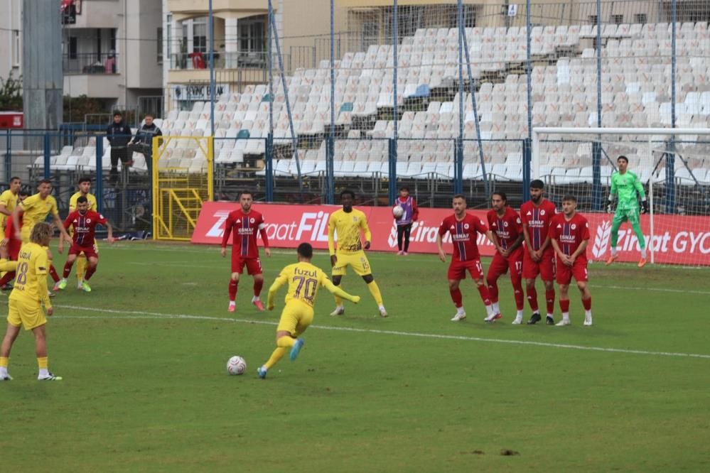Fethiyespor Eyüpspor Maçına Yağış Engeli İkinci Yarı Oynanamadı (3)