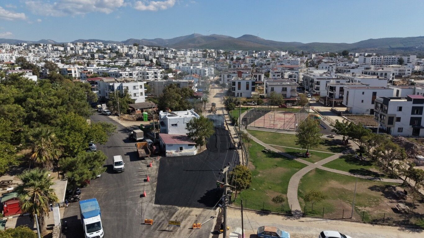 Bodrum’da Üç Mahallede Asfalt Çalışmaları Sürüyor (5)