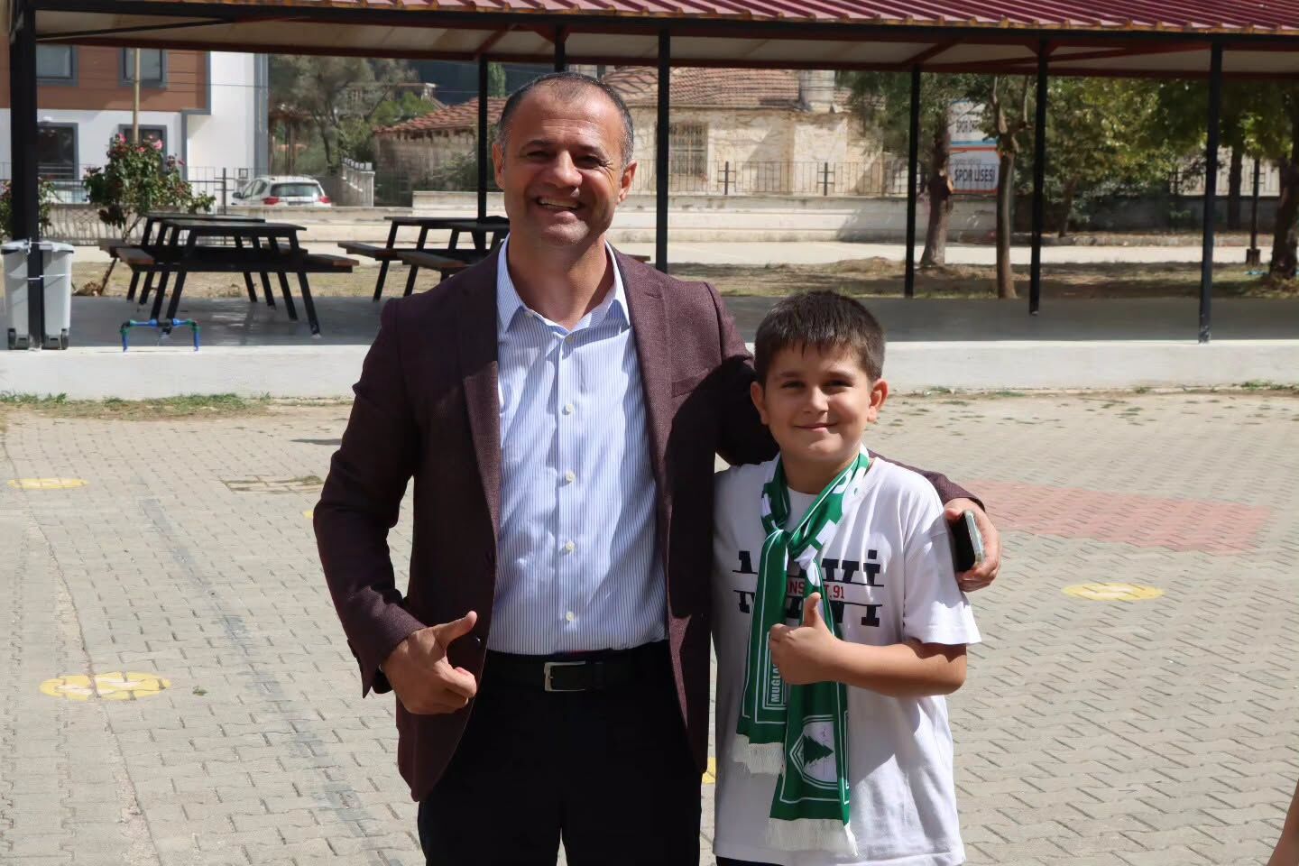Muğlaspor Okul Sıralarına Indi Futbolcular Öğrencilerle Buluştu (6)