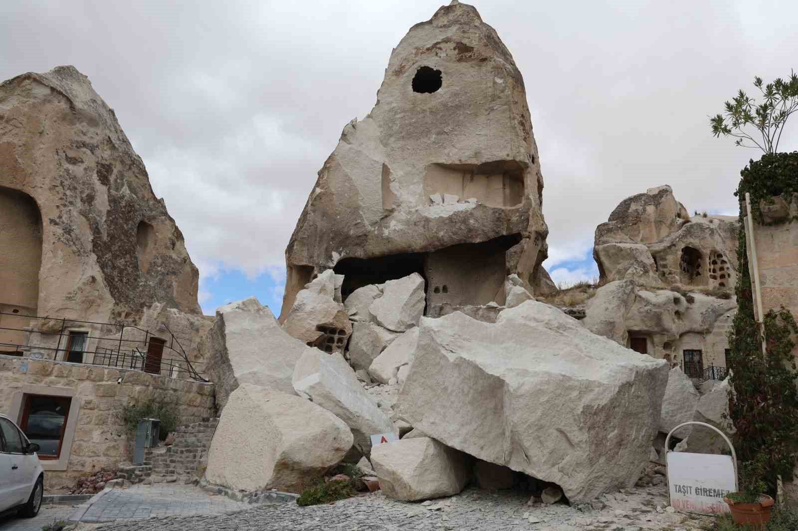 Kapadokya'da Peri Bacası çöktü